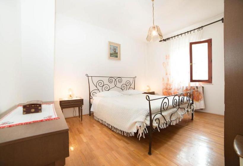 Apartments Santaleza