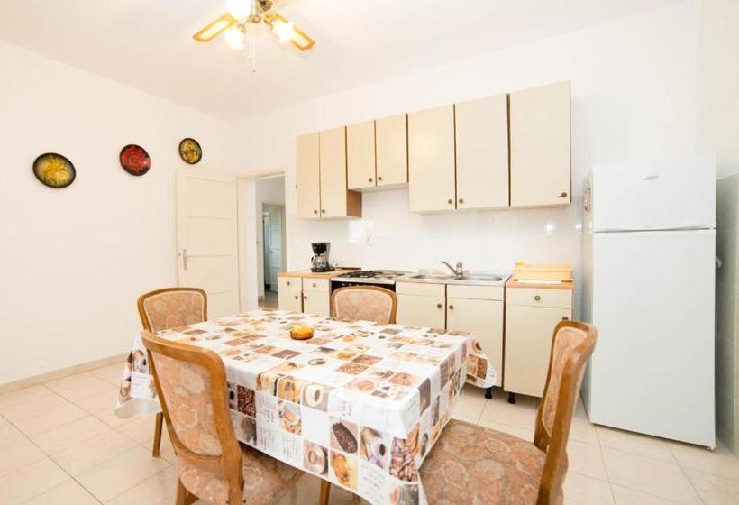 Apartments Santaleza