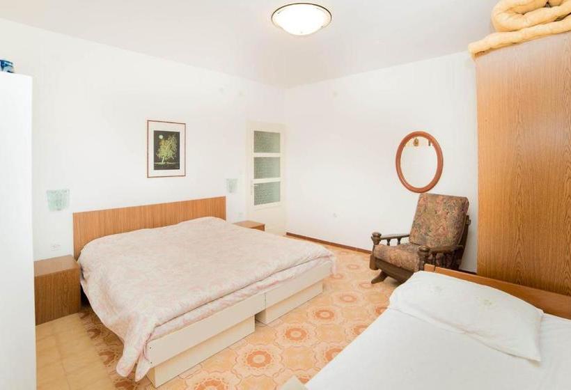 Apartments Santaleza