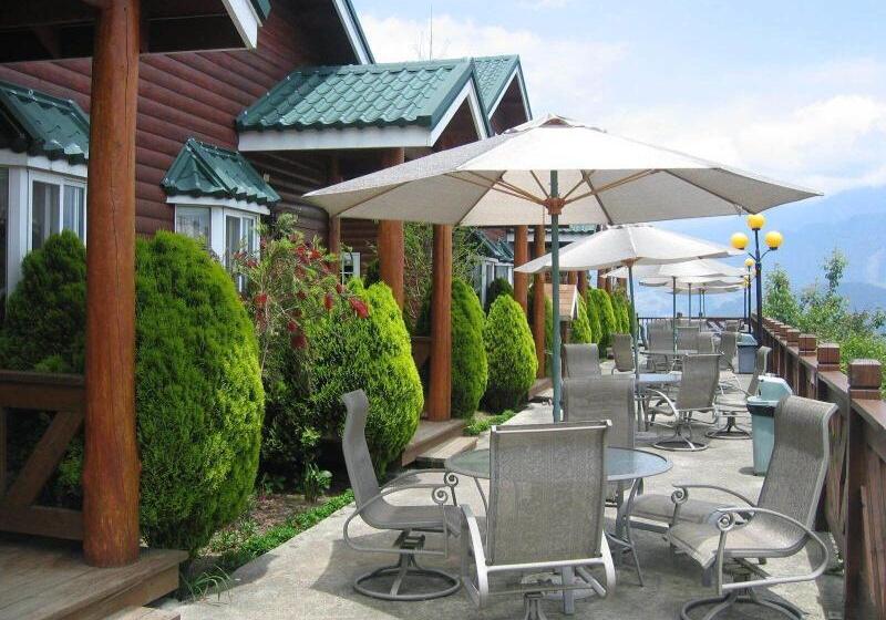 تختخواب و صبحانه Guilin Leisure Villa