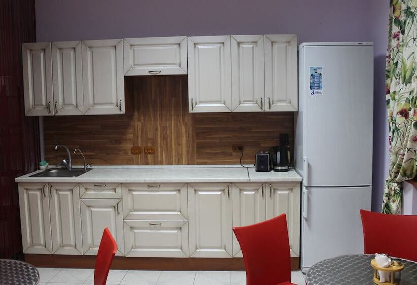 Boutique Hostel Be Happy