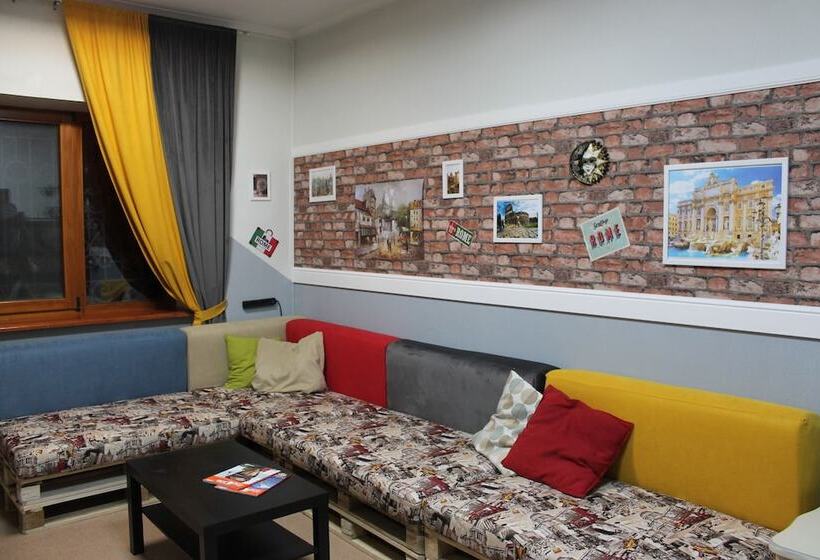 Boutique Hostel Be Happy