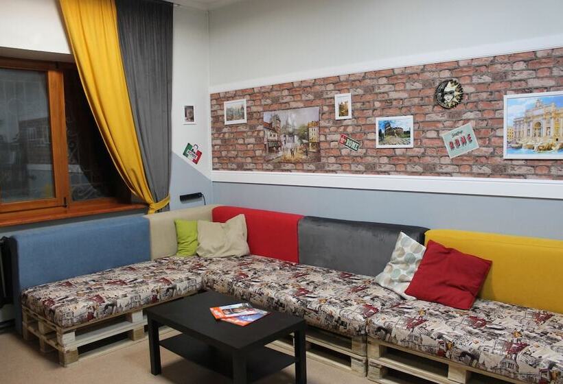 Boutique Hostel Be Happy