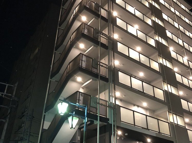 Fujisawa Inn & Suites