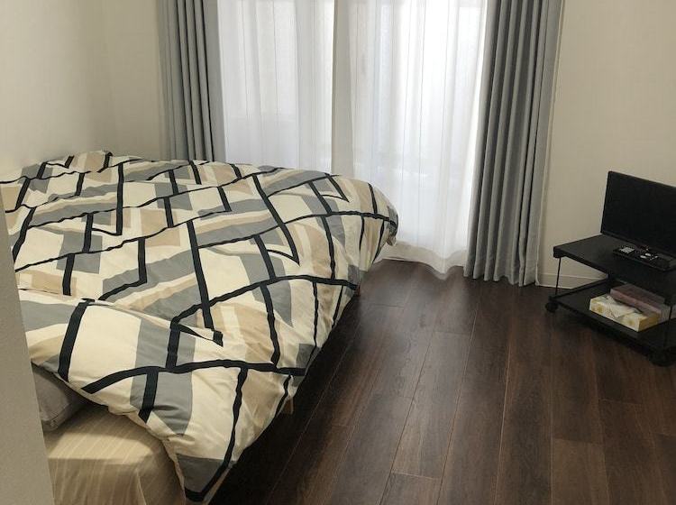 Fujisawa Inn & Suites