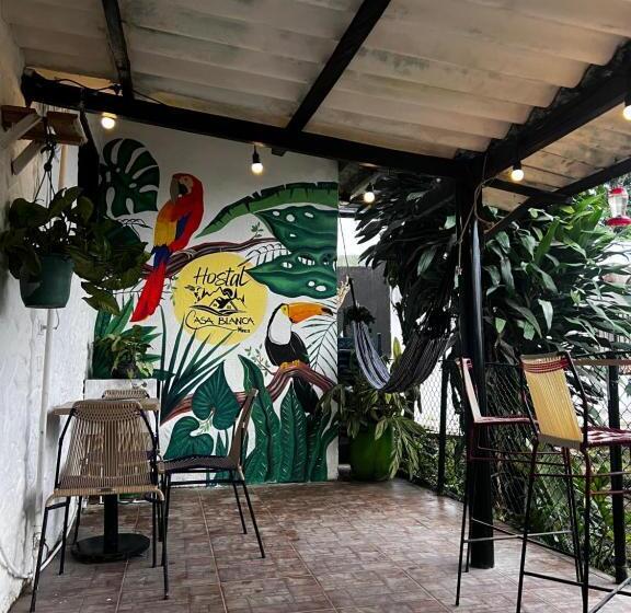 Casa Blanca Hostal