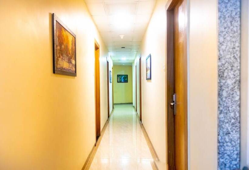 هتل Apex International