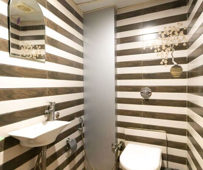 هتل Apex International