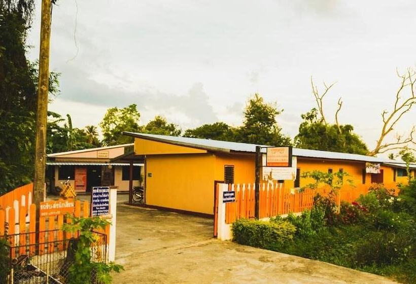 فندق Bannkrithamed Chiangmai