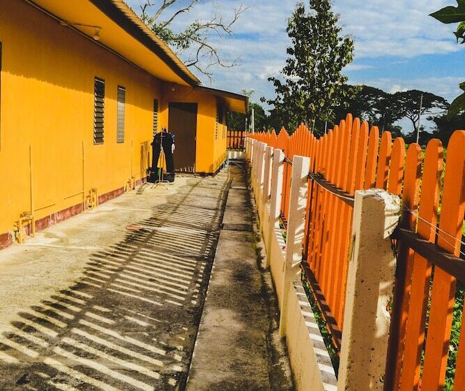 فندق Bannkrithamed Chiangmai