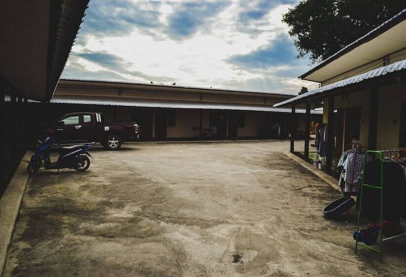 فندق Bannkrithamed Chiangmai