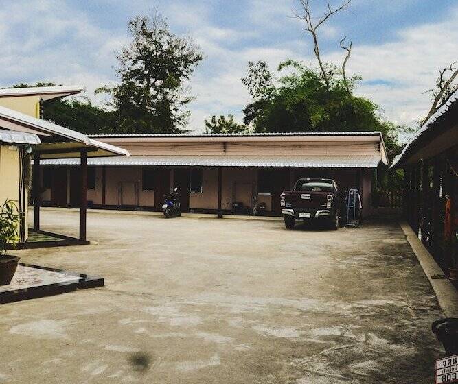 فندق Bannkrithamed Chiangmai