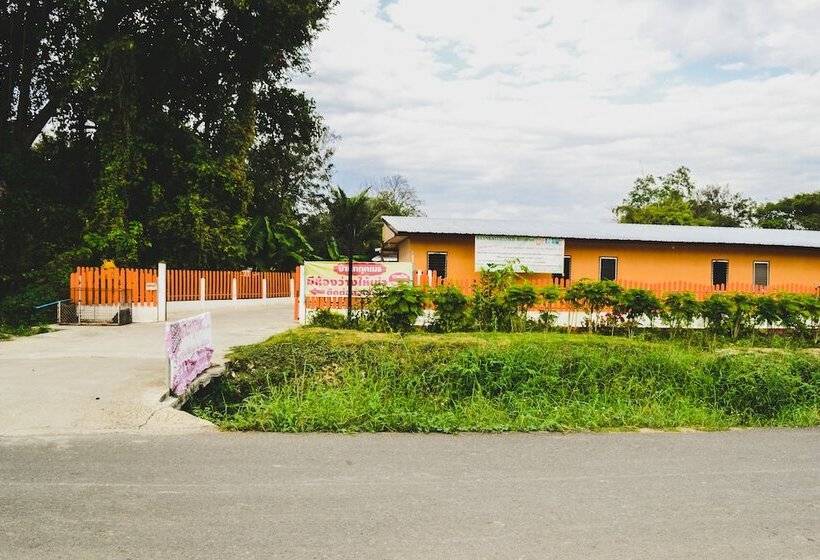 فندق Bannkrithamed Chiangmai