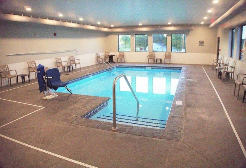 فندق Brookstone Inn & Suites