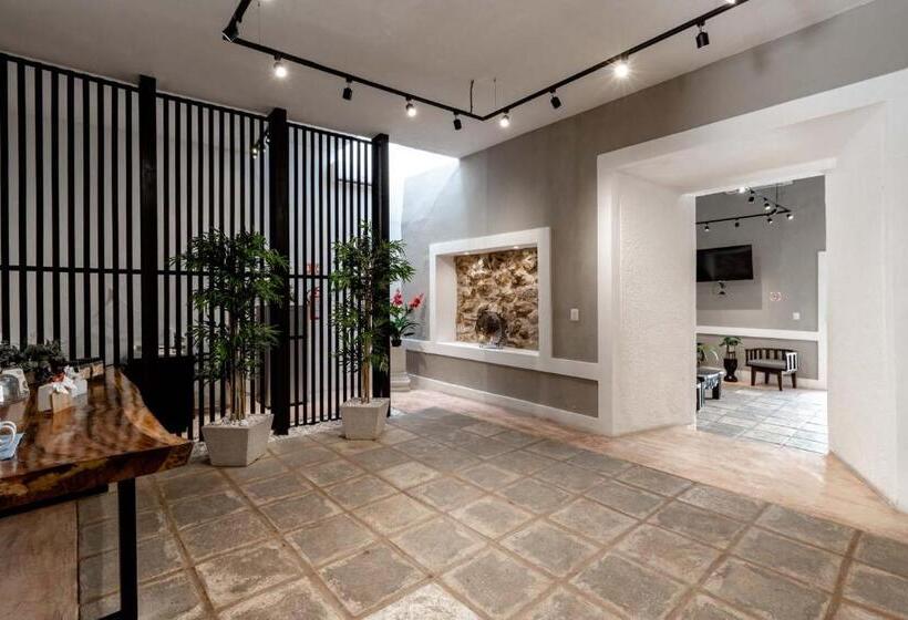 酒店 Colonial Zaci By Guru