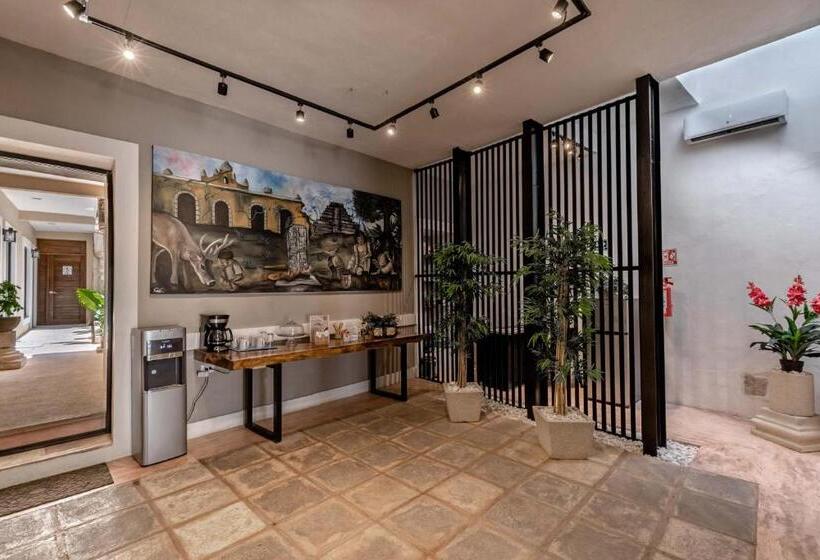 酒店 Colonial Zaci By Guru