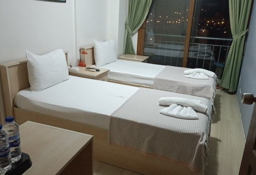 호텔 Jasmine Butik Pansiyon