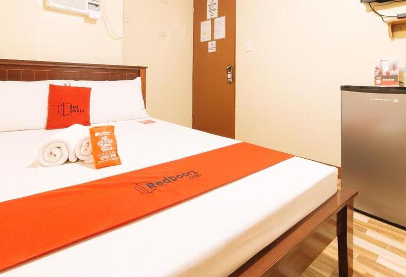 هتل Reddoorz Near Pnr Espana Station