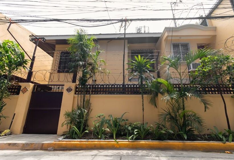 هتل Reddoorz Near Pnr Espana Station