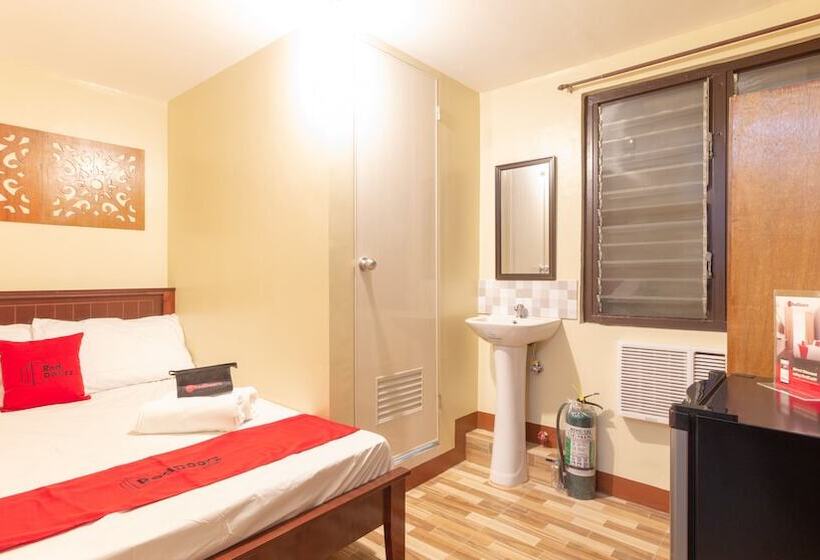 هتل Reddoorz Near Pnr Espana Station