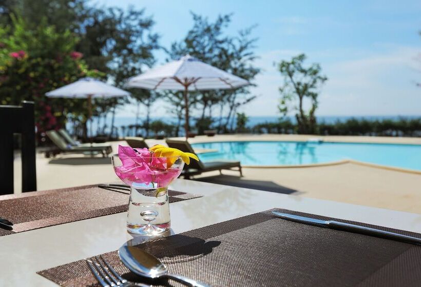 هتل Sky Star Beach Resort