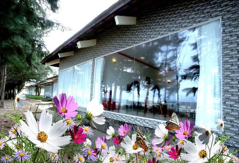 هتل Sky Star Beach Resort