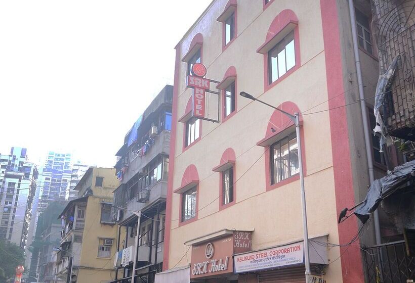 בית מלון כפרי Srk