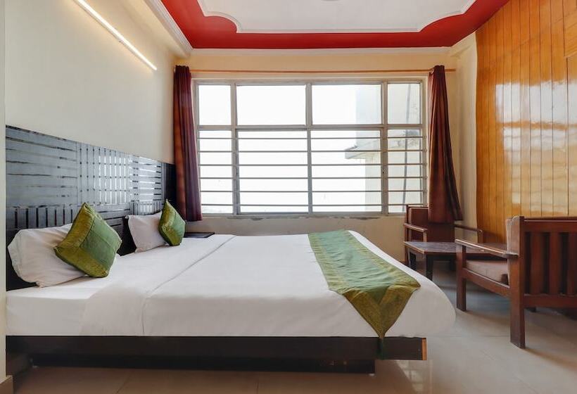 فندق Treebo Mayur, Mall Road