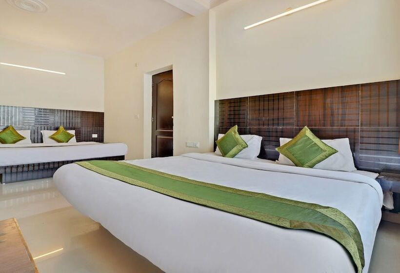 فندق Treebo Mayur, Mall Road
