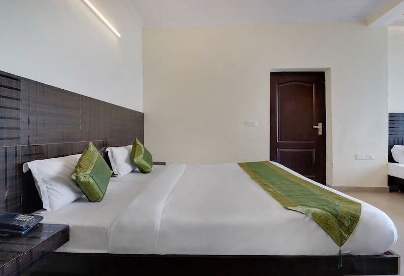 فندق Treebo Mayur, Mall Road