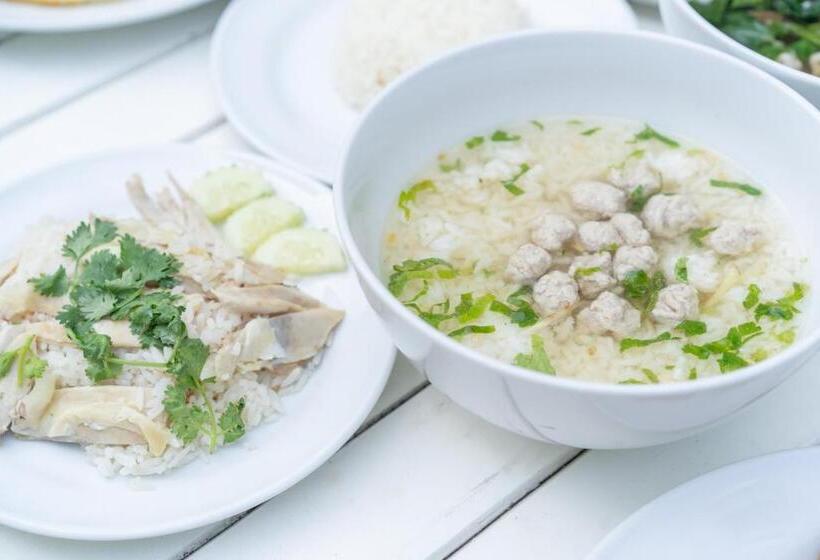 Отель Villa Seville