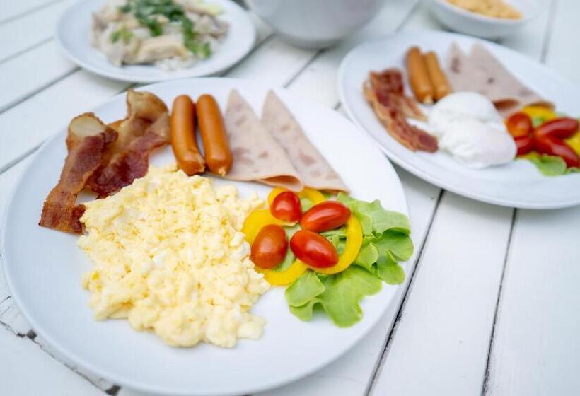 Отель Villa Seville