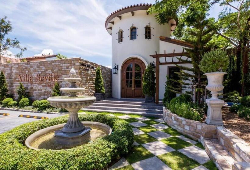Отель Villa Seville
