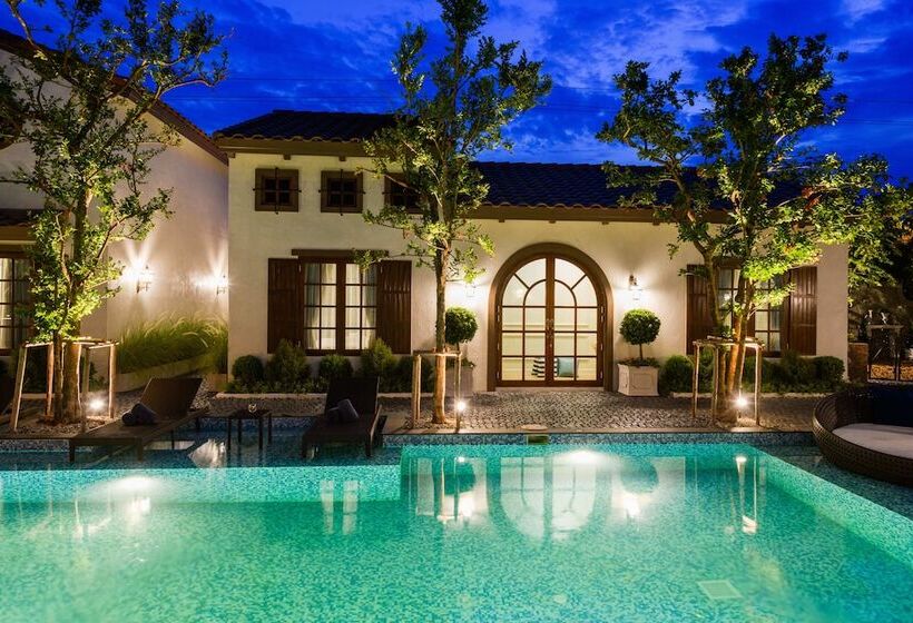 Отель Villa Seville