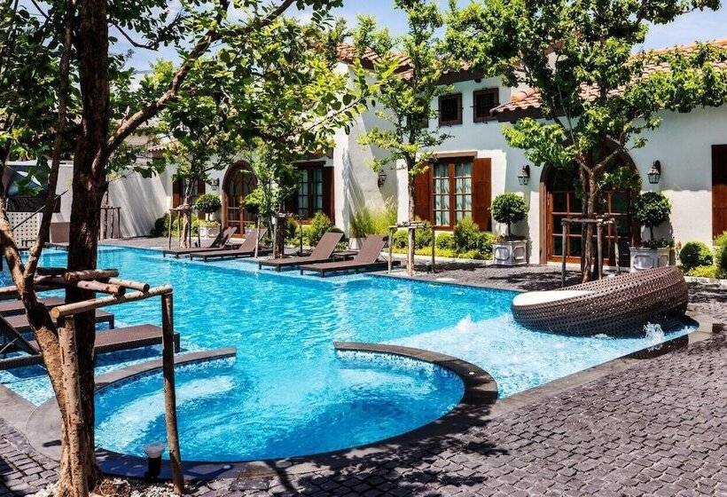 Отель Villa Seville