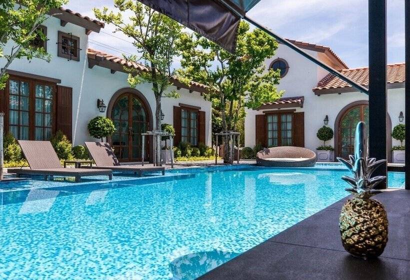 Отель Villa Seville