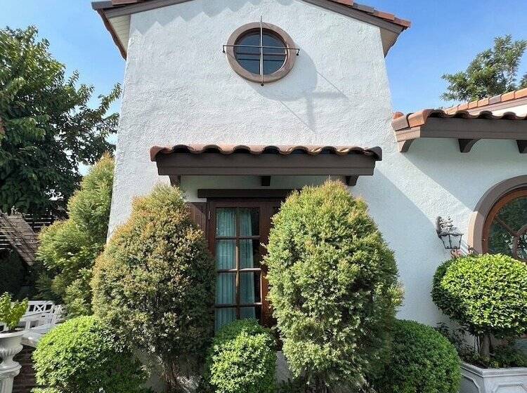 Отель Villa Seville