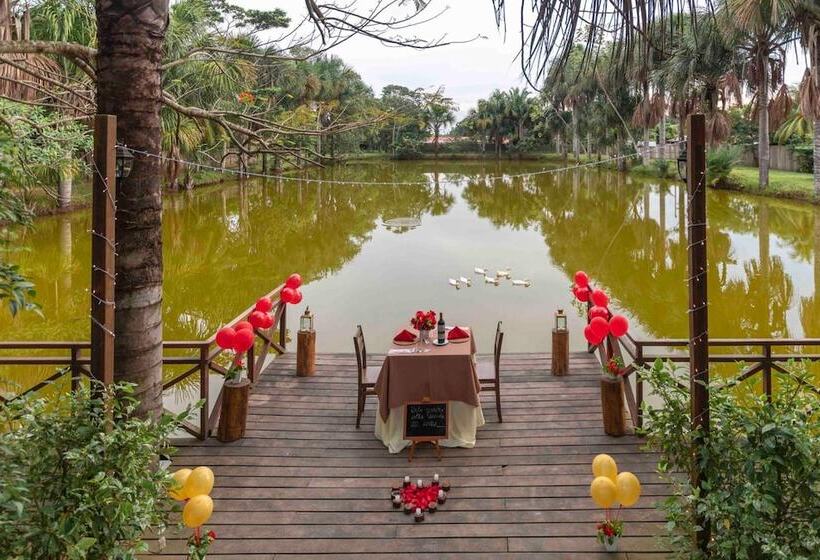 בית מלון כפרי Wakaya Ecolodge