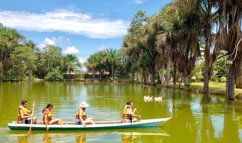 בית מלון כפרי Wakaya Ecolodge