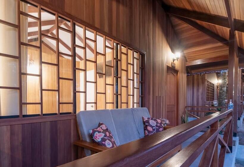 בית מלון כפרי Wakaya Ecolodge