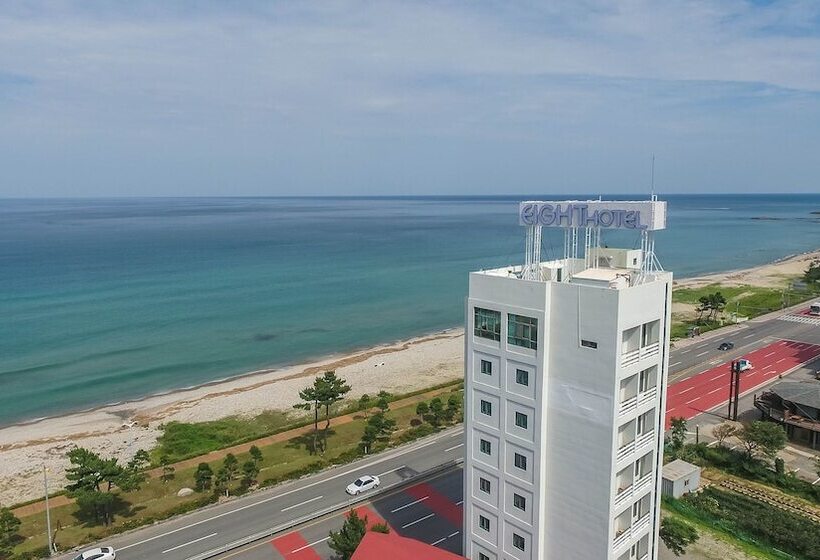 Отель Yangyang Eight