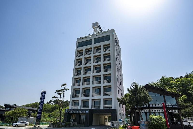 Отель Yangyang Eight