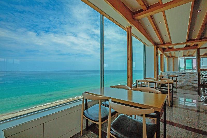 Отель Yangyang Eight