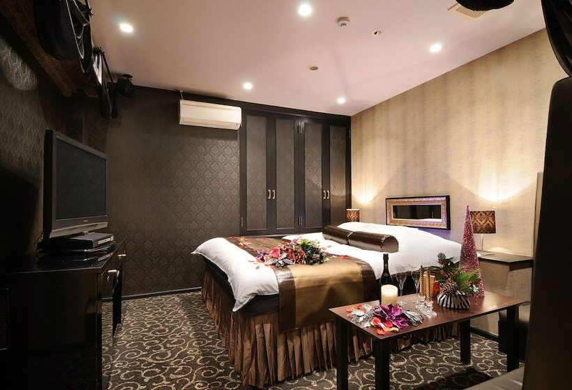 Ishidu Hotel Blanc Chapel Christmas   Adults Only