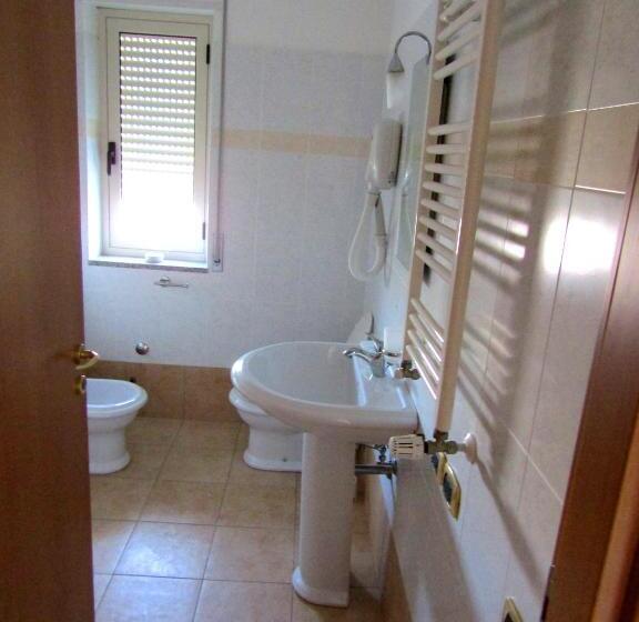 بنسيون Grand Hostel Calabria