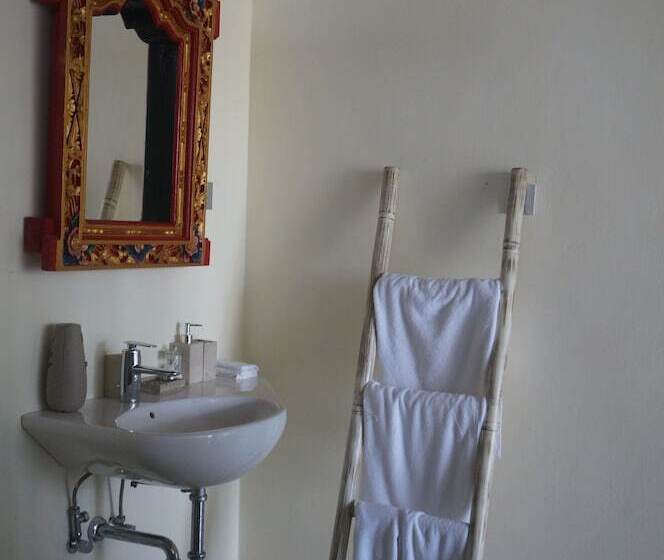 פנסיון Manggis Garden Dive Resort