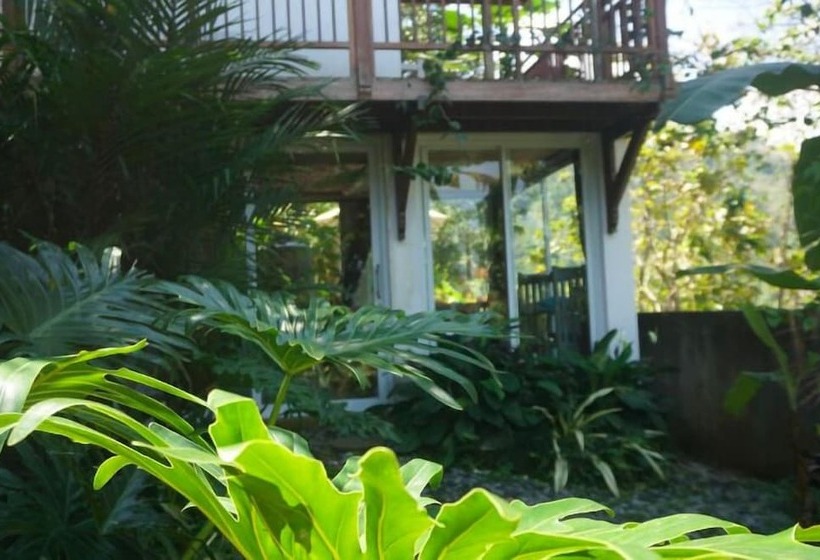 פנסיון Manggis Garden Dive Resort