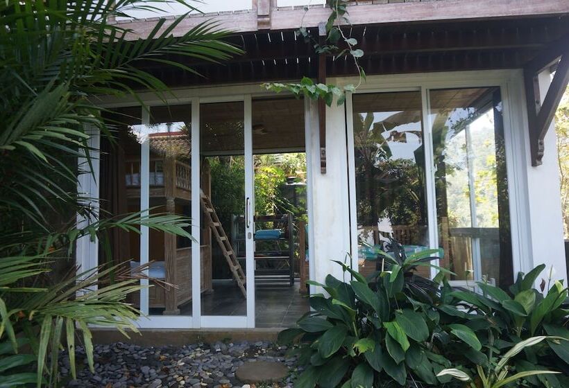 פנסיון Manggis Garden Dive Resort