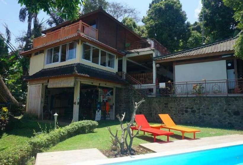 פנסיון Manggis Garden Dive Resort