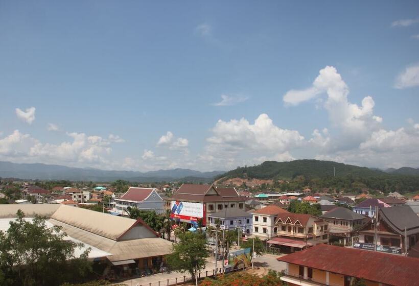 Royal Hotel Luang Namtha   Huang Ching